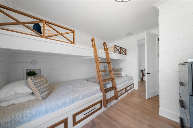 811 Ocean Road, Narragansett, RI 02882