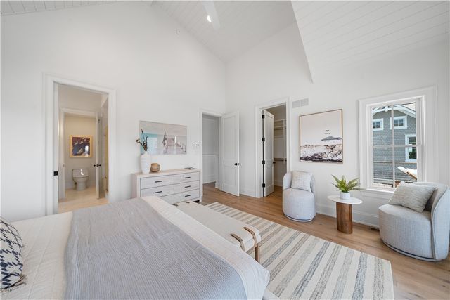 811 Ocean Road, Narragansett, RI 02882