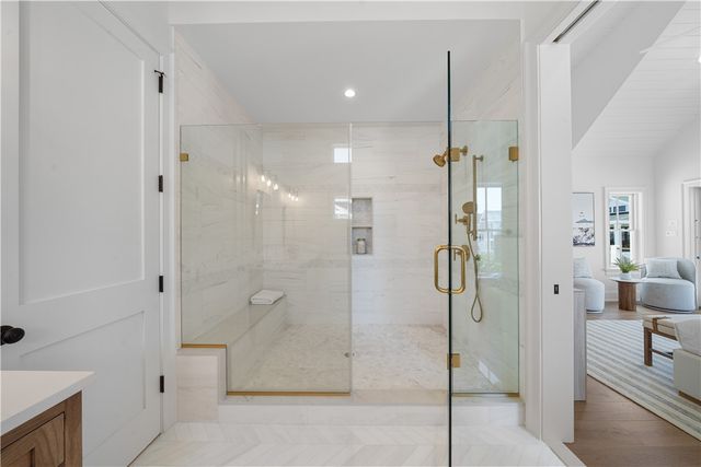 811 Ocean Road, Narragansett, RI 02882