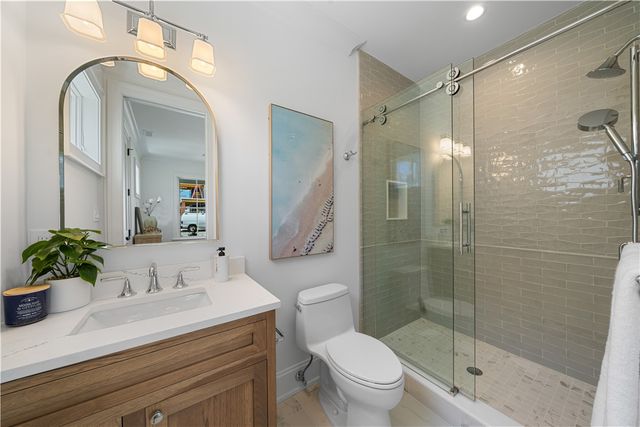 811 Ocean Road, Narragansett, RI 02882