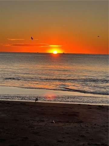 811 Ocean Road, Narragansett, RI 02882