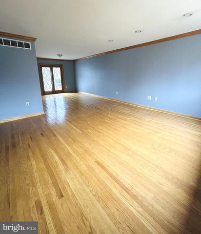 88 W RAMBLER DR, Southampton, PA 18966