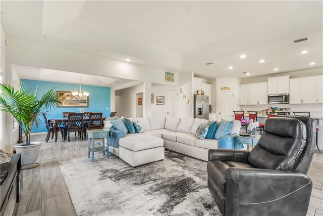 5760 1st Road, Vero Beach, FL 32968