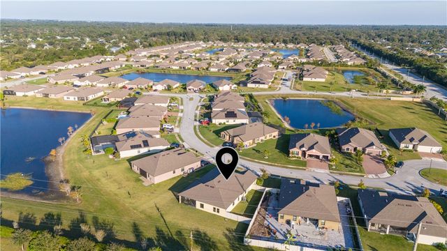 5760 1st Road, Vero Beach, FL 32968