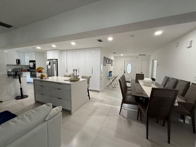 1912 N 42nd Ave, Hollywood, FL 33021