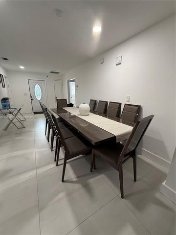 1912 N 42nd Ave, Hollywood, FL 33021