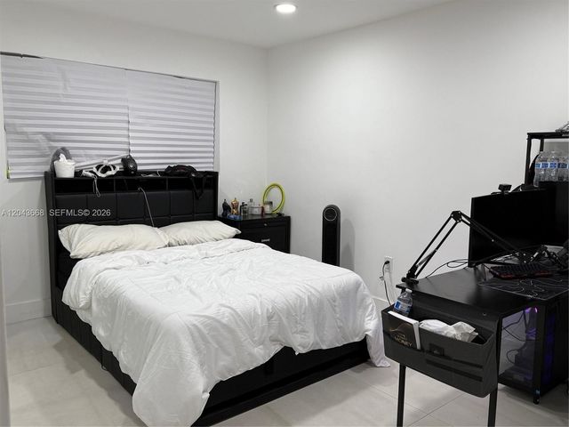 1912 N 42nd Ave, Hollywood, FL 33021