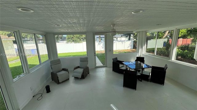 1912 N 42nd Ave, Hollywood, FL 33021