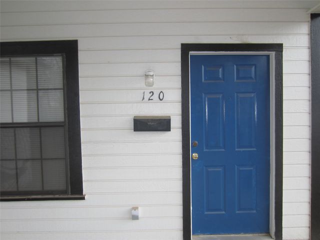 120 Goodman Street, Sulphur Springs, TX 75482