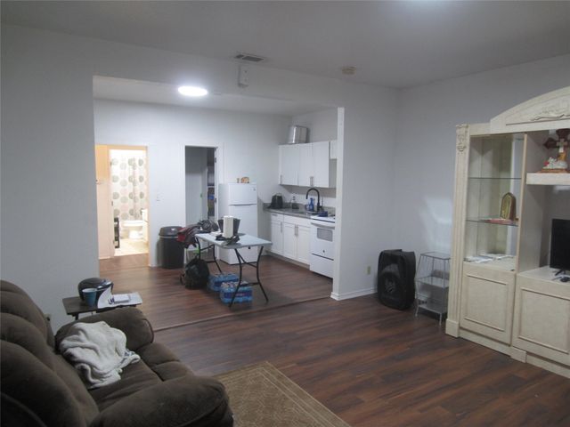 120 Goodman Street, Sulphur Springs, TX 75482