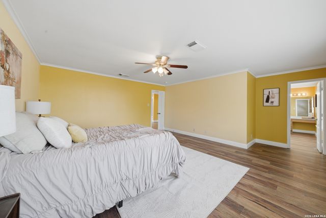 7019 Knights, San Antonio, TX 78233