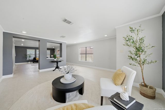7019 Knights, San Antonio, TX 78233