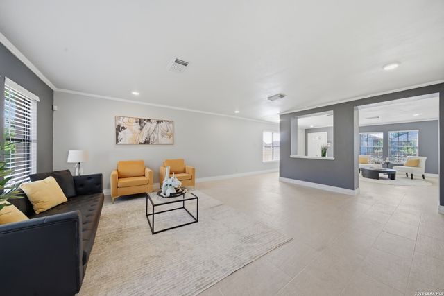 7019 Knights, San Antonio, TX 78233