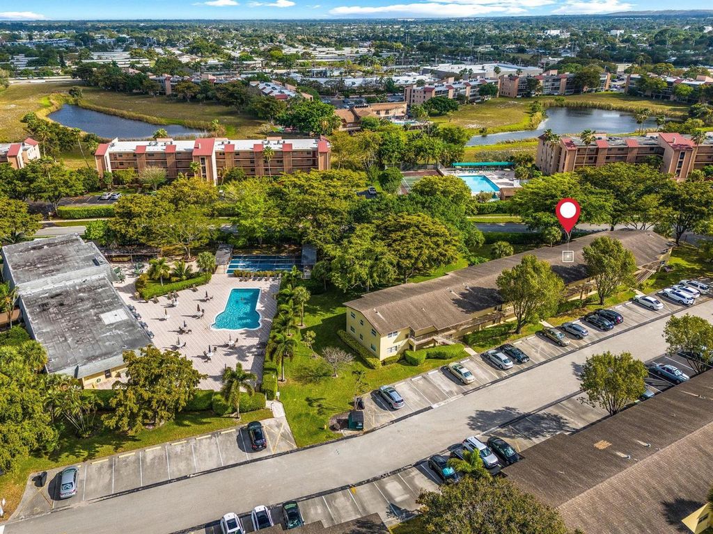 7360 NW 1st Street 206, Margate, FL 33063