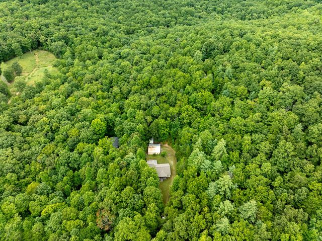35 Burkensmyth Lane, Blairsville, GA 30512