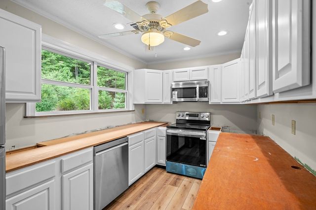 35 Burkensmyth Lane, Blairsville, GA 30512
