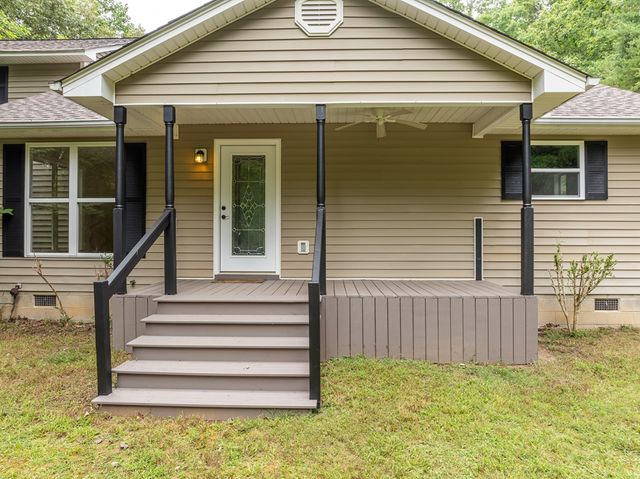 35 Burkensmyth Lane, Blairsville, GA 30512