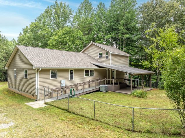 35 Burkensmyth Lane, Blairsville, GA 30512
