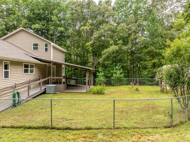 35 Burkensmyth Lane, Blairsville, GA 30512