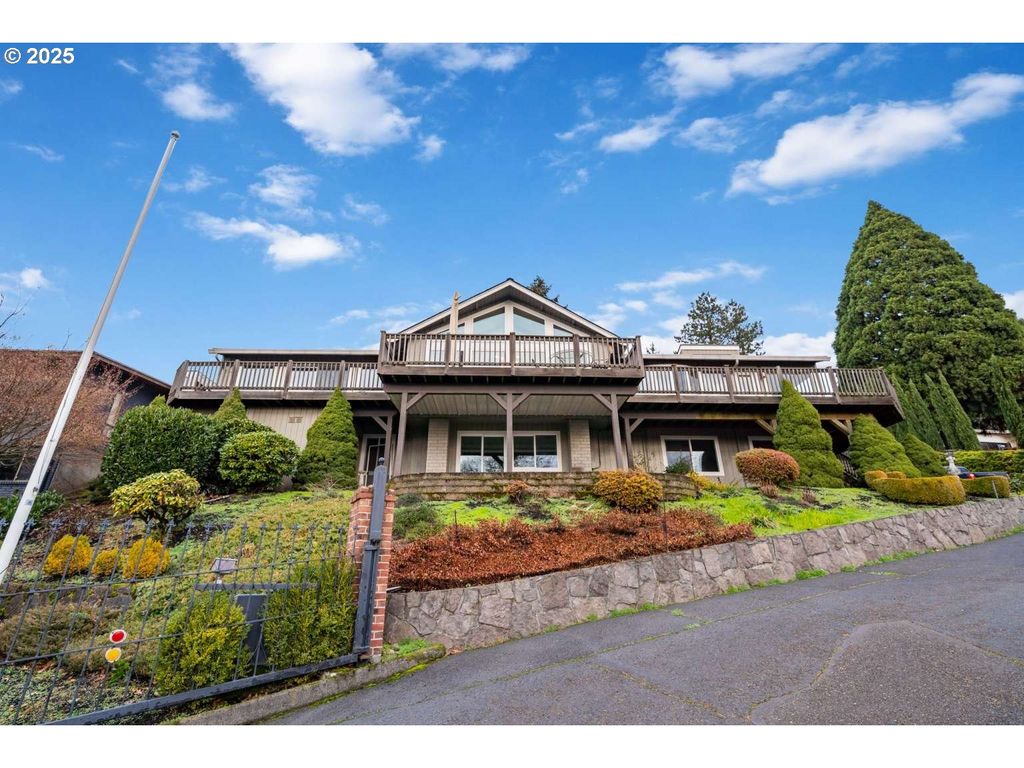 8014 Se MIDDLE Way, Vancouver, WA 98664