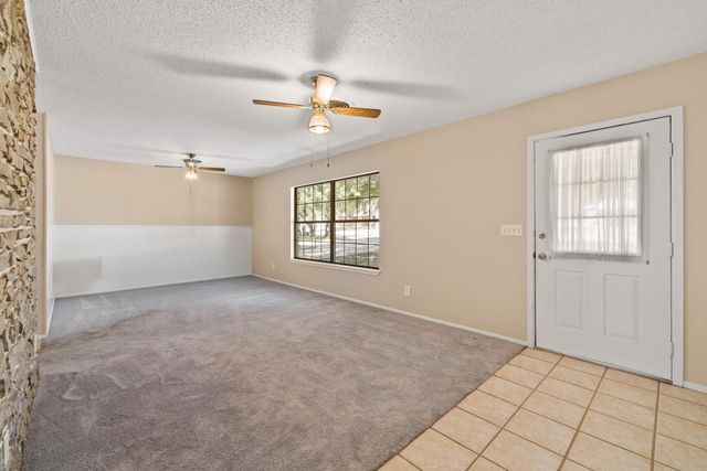 606 Cedar DR, Buchanan Dam, TX 78609