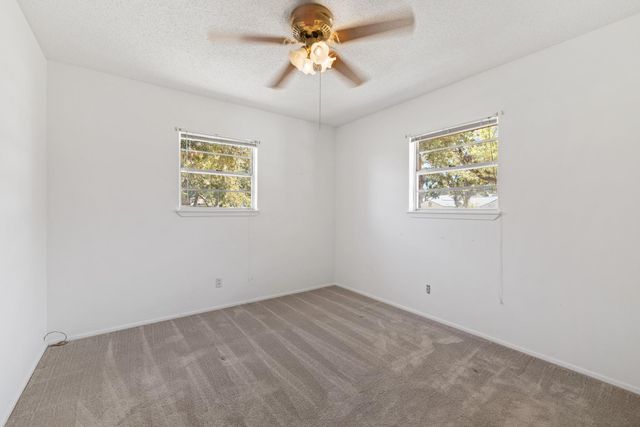 606 Cedar DR, Buchanan Dam, TX 78609