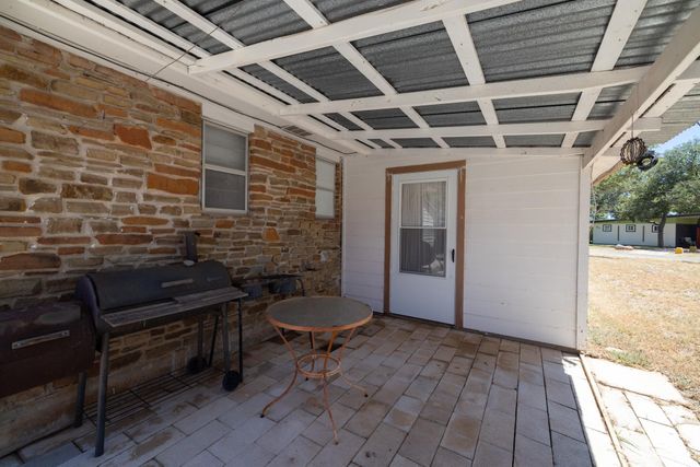 606 Cedar DR, Buchanan Dam, TX 78609