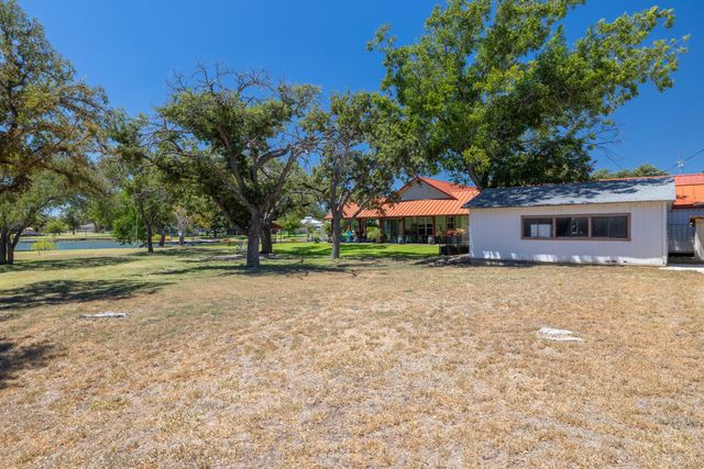 606 Cedar DR, Buchanan Dam, TX 78609