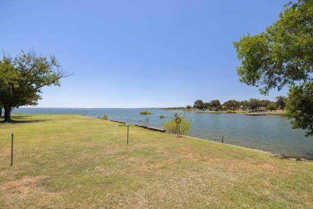 606 Cedar DR, Buchanan Dam, TX 78609