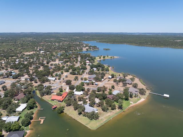 606 Cedar DR, Buchanan Dam, TX 78609