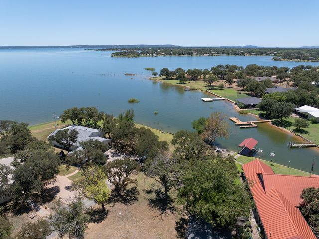 606 Cedar DR, Buchanan Dam, TX 78609