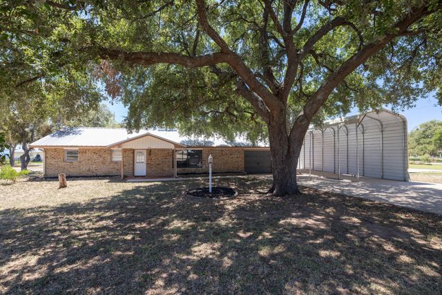 606 Cedar DR, Buchanan Dam, TX 78609