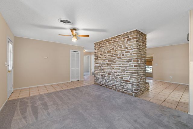 606 Cedar DR, Buchanan Dam, TX 78609
