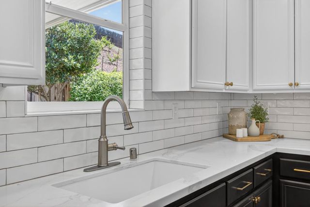2070 Larkstone Pl, El Dorado Hills, CA 95762