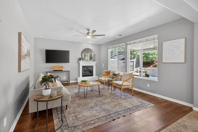 2070 Larkstone Pl, El Dorado Hills, CA 95762