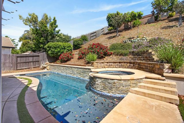 2070 Larkstone Pl, El Dorado Hills, CA 95762