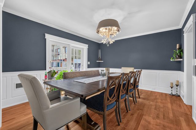 2 HOWARD PL, Bayonne, NJ 07002