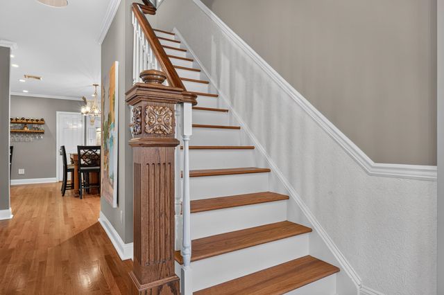 2 HOWARD PL, Bayonne, NJ 07002