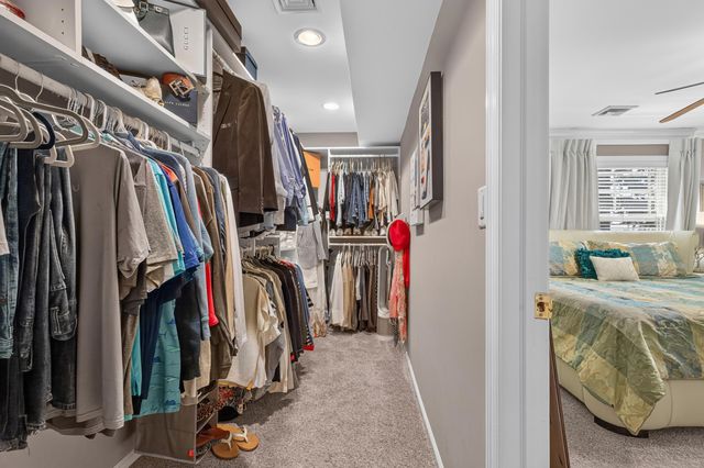 2 HOWARD PL, Bayonne, NJ 07002