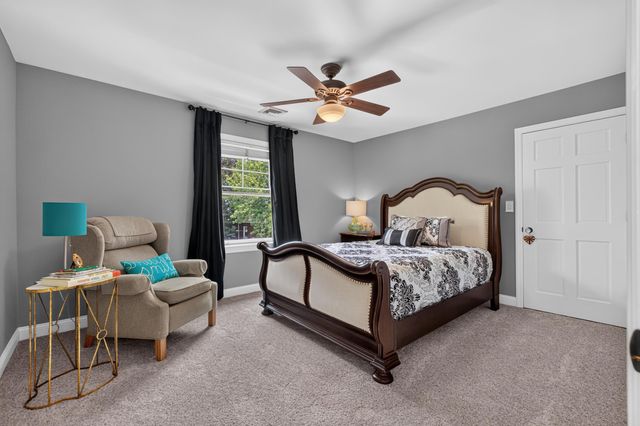 2 HOWARD PL, Bayonne, NJ 07002