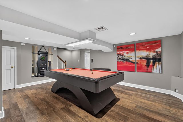 2 HOWARD PL, Bayonne, NJ 07002