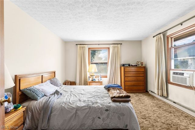 942 Canterbury Lane, Salem, OH 44460