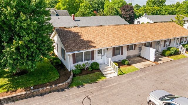 942 Canterbury Lane, Salem, OH 44460