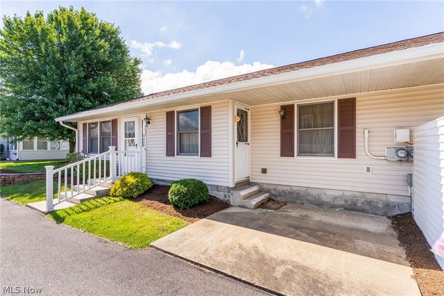 942 Canterbury Lane, Salem, OH 44460
