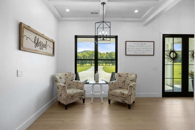 150 Scenic Cir, Pulaski, TN 38478