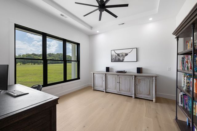 150 Scenic Cir, Pulaski, TN 38478