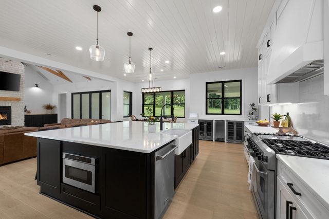 150 Scenic Cir, Pulaski, TN 38478