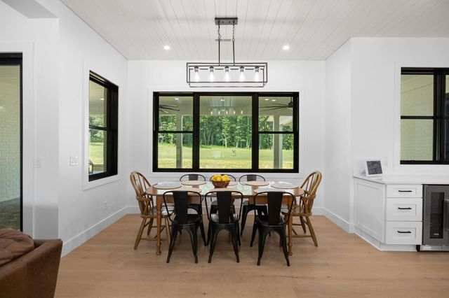 150 Scenic Cir, Pulaski, TN 38478