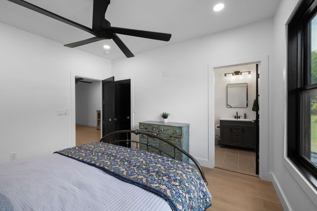 150 Scenic Cir, Pulaski, TN 38478