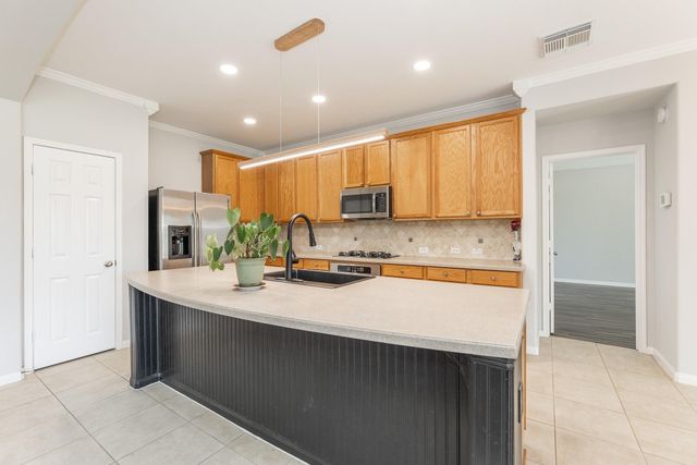 3002 Vincent Crossing Drive, Spring, TX 77386